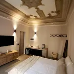 Casa Nostra Luxury & 3*