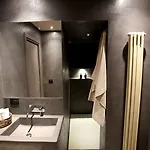 Casa Nostra Luxury & 3*