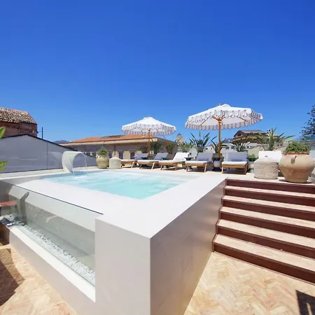 Hotel Casa Nostra Luxury & 3*