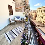 ホテル Casa Nostra Luxury & 3*