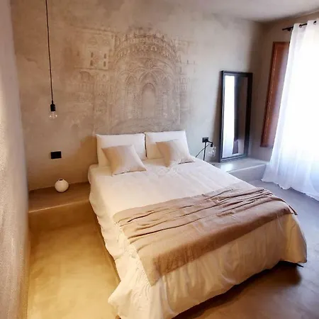 Casa Nostra Luxury & Hotell