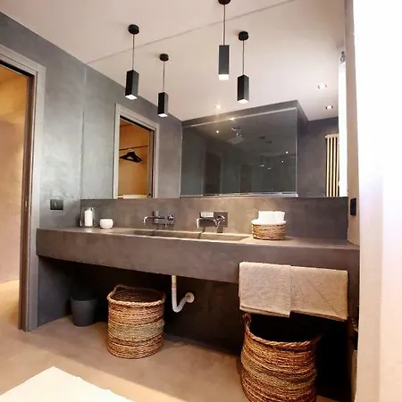 Casa Nostra Luxury & ホテル 3*