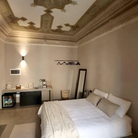 Casa Nostra Luxury & 3* パレルモ