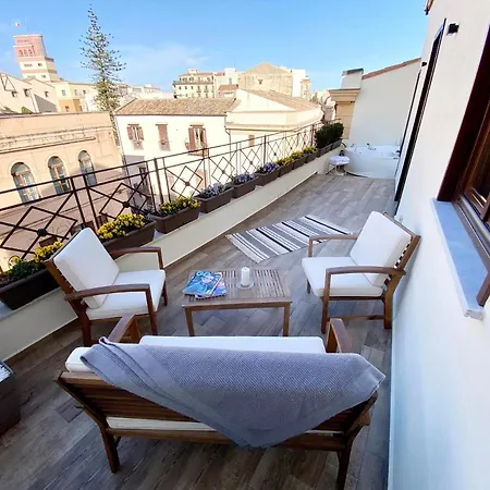 Casa Nostra Luxury & ホテル 3*
