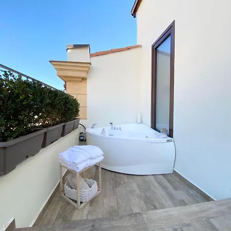 Casa Nostra Luxury & 3*